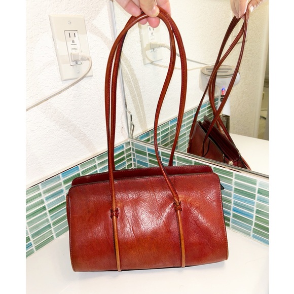 VINTAGE Italian 🇮🇹 Leather Top Handle Barrel bag Wilson’s Pelle Studios - Picture 5 of 14